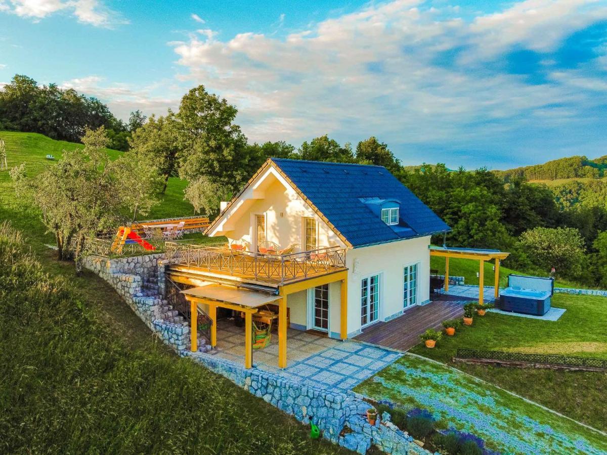 Villa Zupan With Hot Tub Skocjan  المظهر الخارجي الصورة