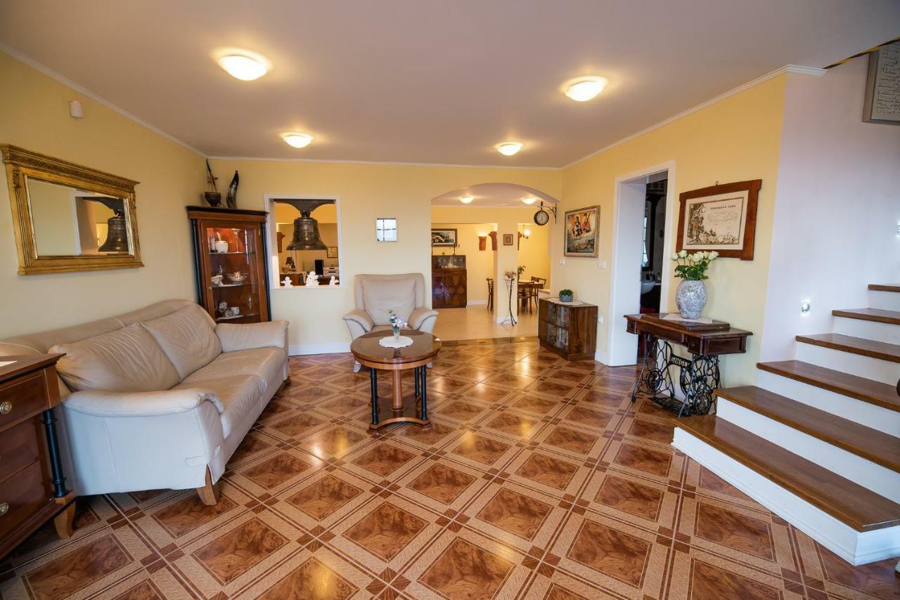 Villa Zupan With Hot Tub Skocjan  المظهر الخارجي الصورة