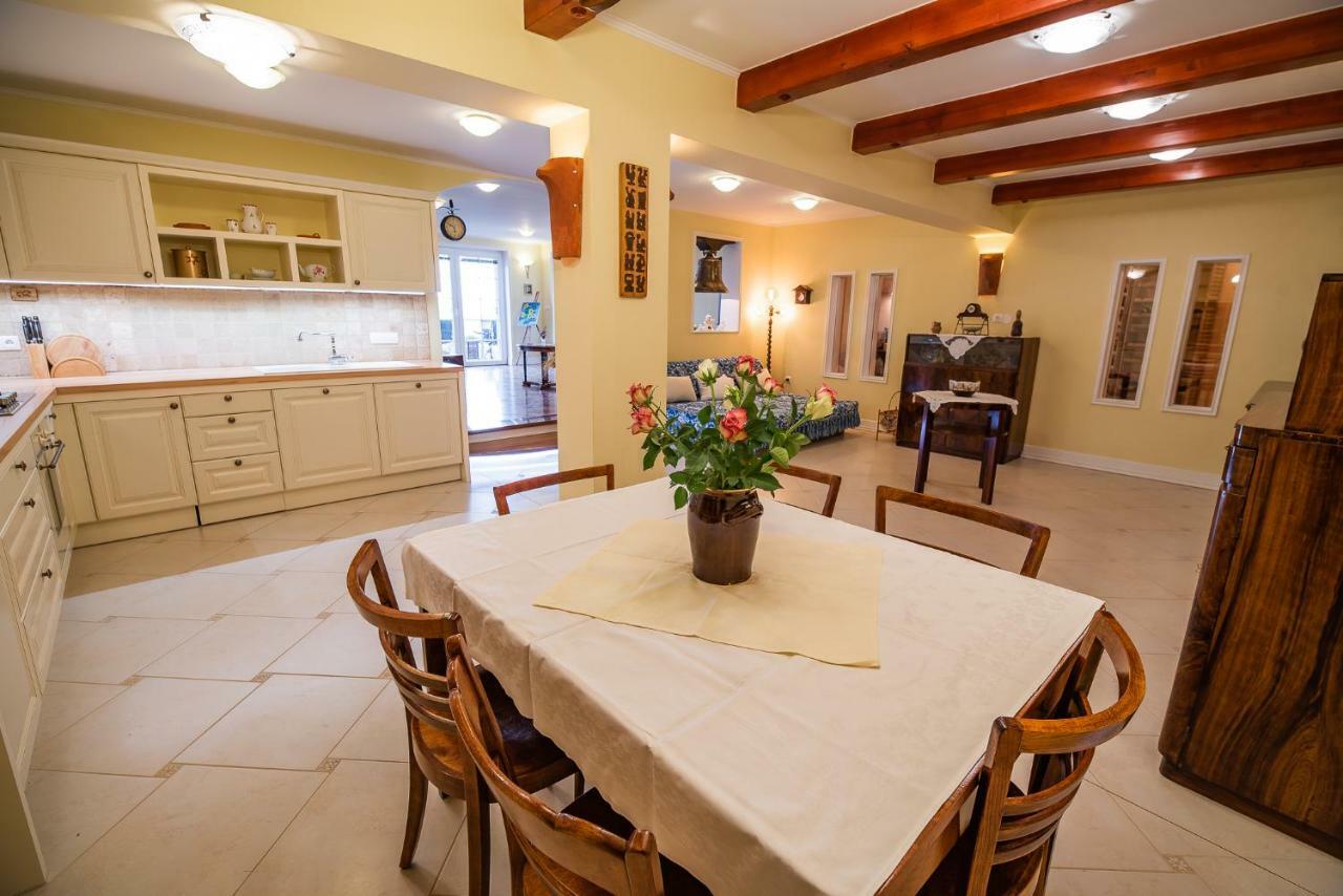 Villa Zupan With Hot Tub Skocjan  المظهر الخارجي الصورة