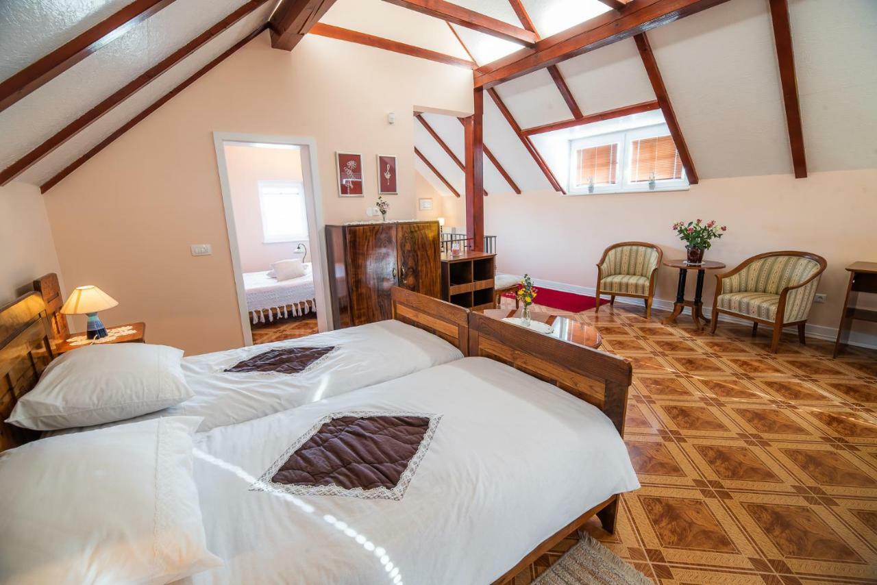 Villa Zupan With Hot Tub Skocjan  المظهر الخارجي الصورة